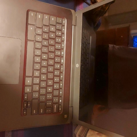 HP Chromebook touch screen - Picture 1 of 3